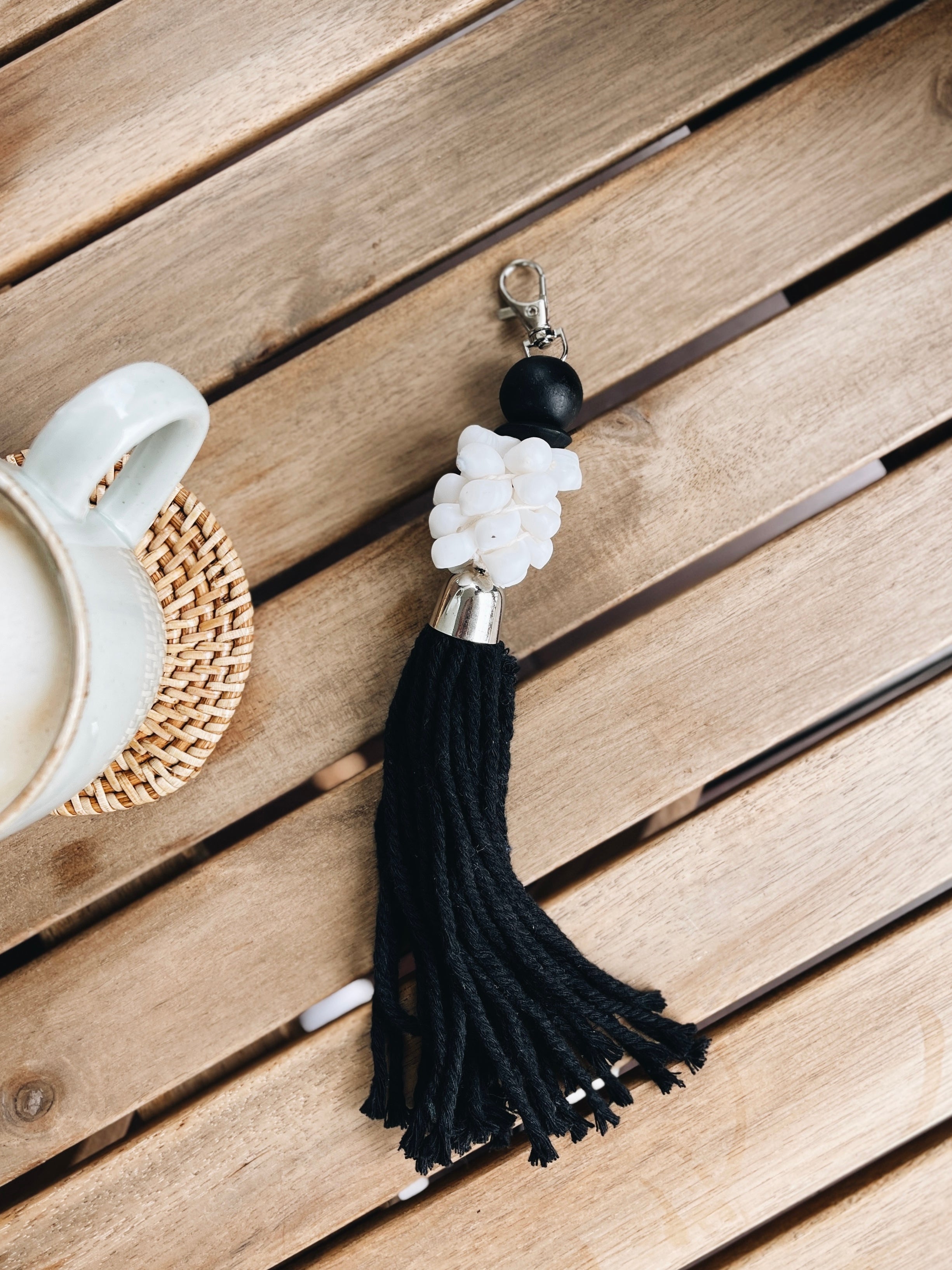 Porta-chaves Conchas Alor Preto