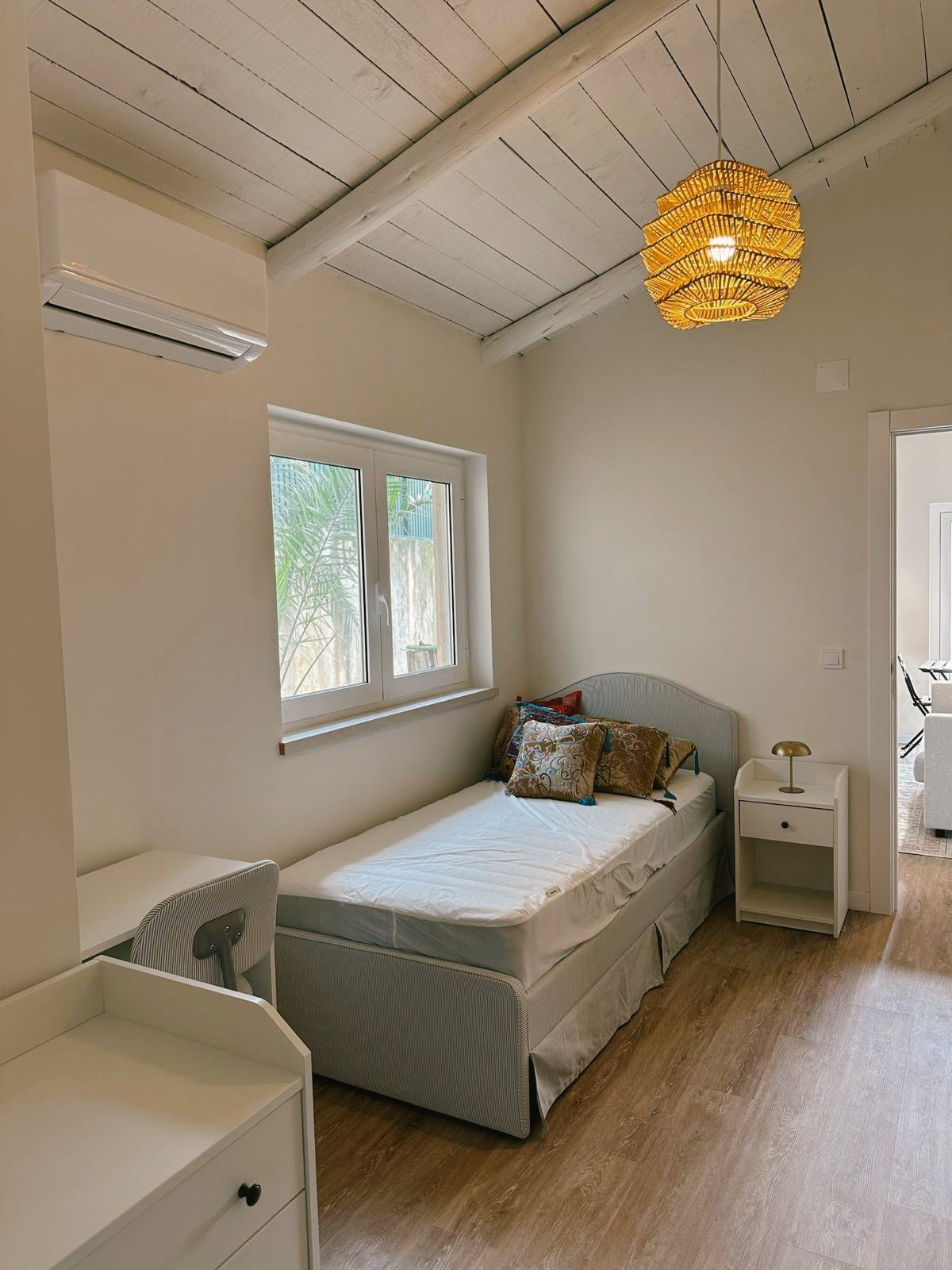 Abajur em Rattan Akrema