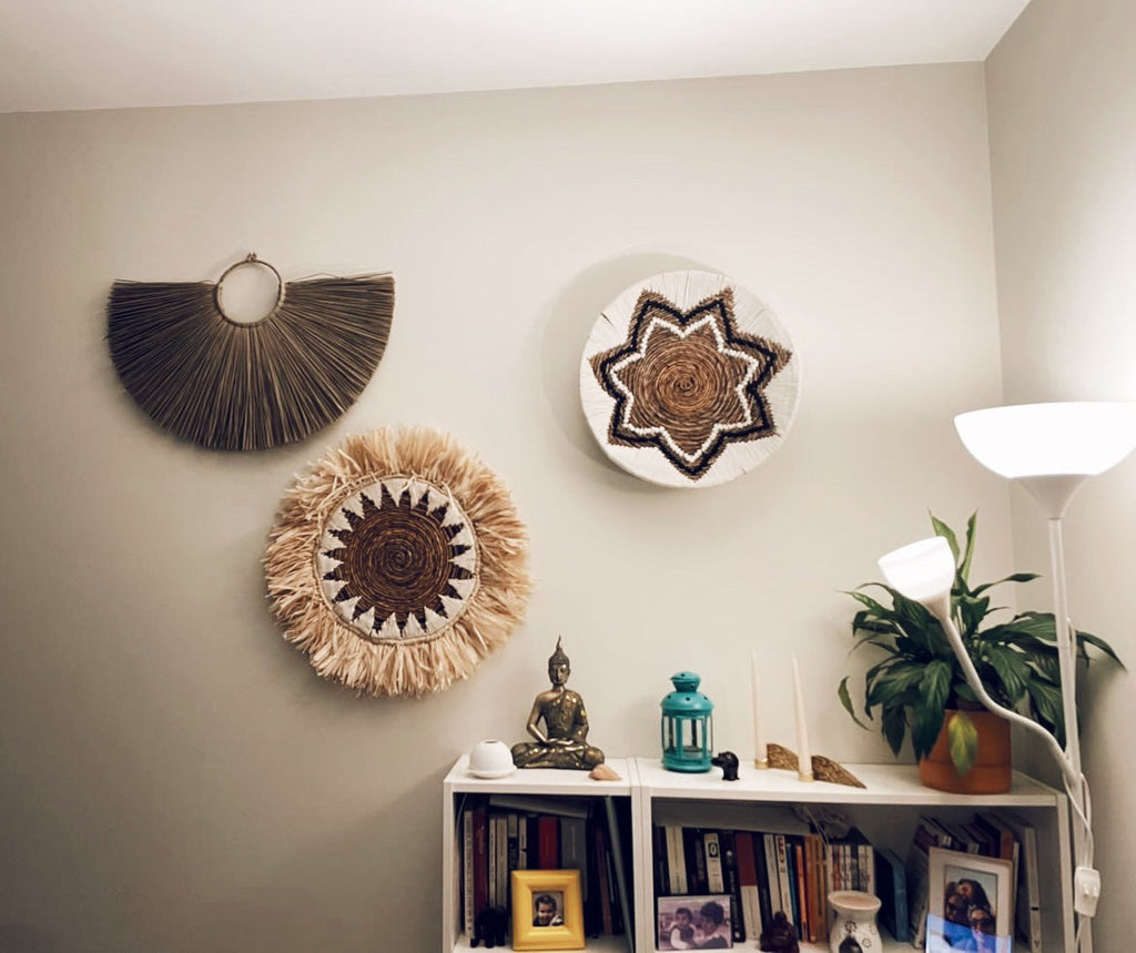 Pandawa White Pattern Wall Plate