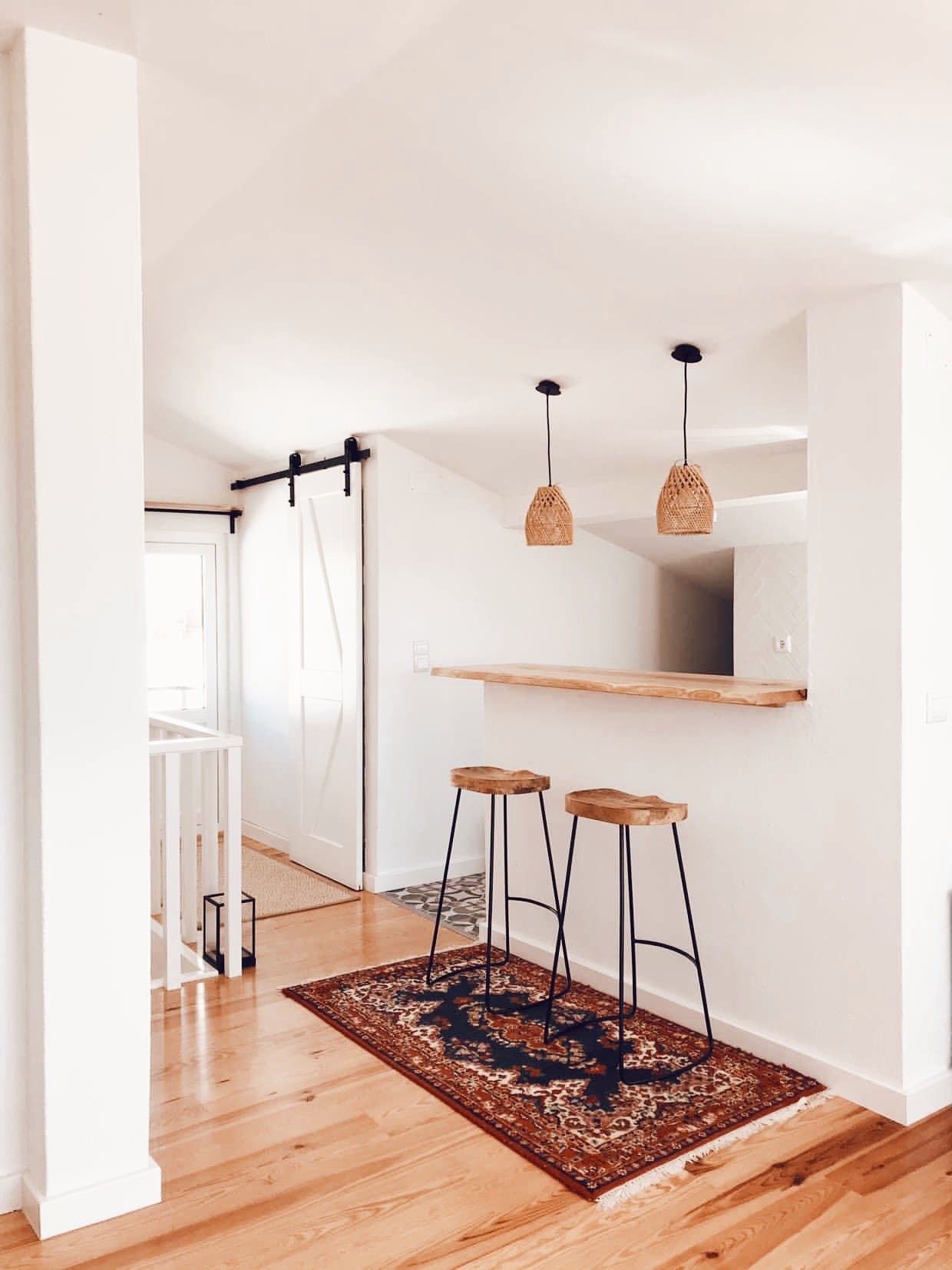 Abajur em Rattan Ayana Cross