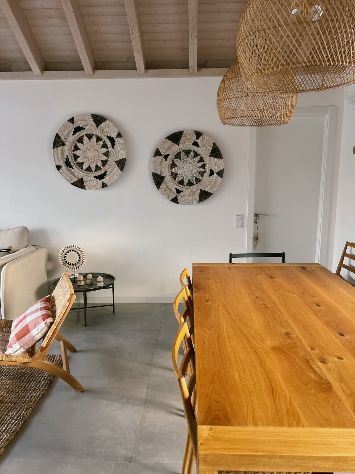 Prato de Parede Lombok Branco e Preto