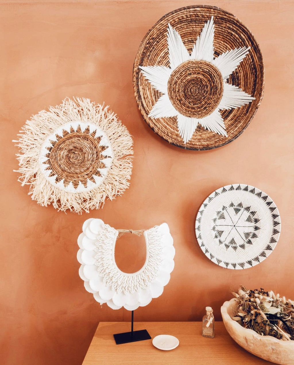 Nusa Sun Round Wall Decor