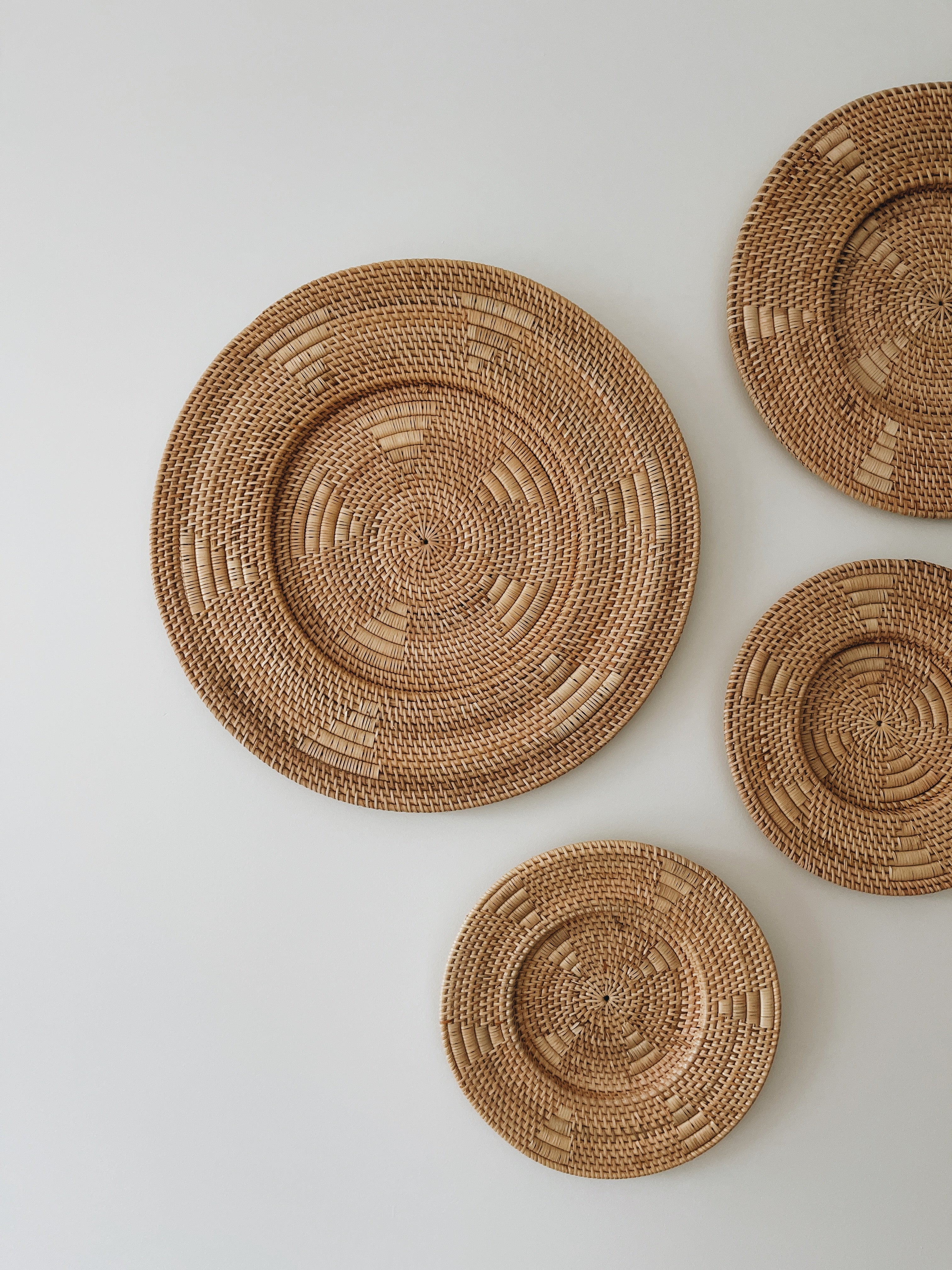 Prato de Parede Lombok Natural