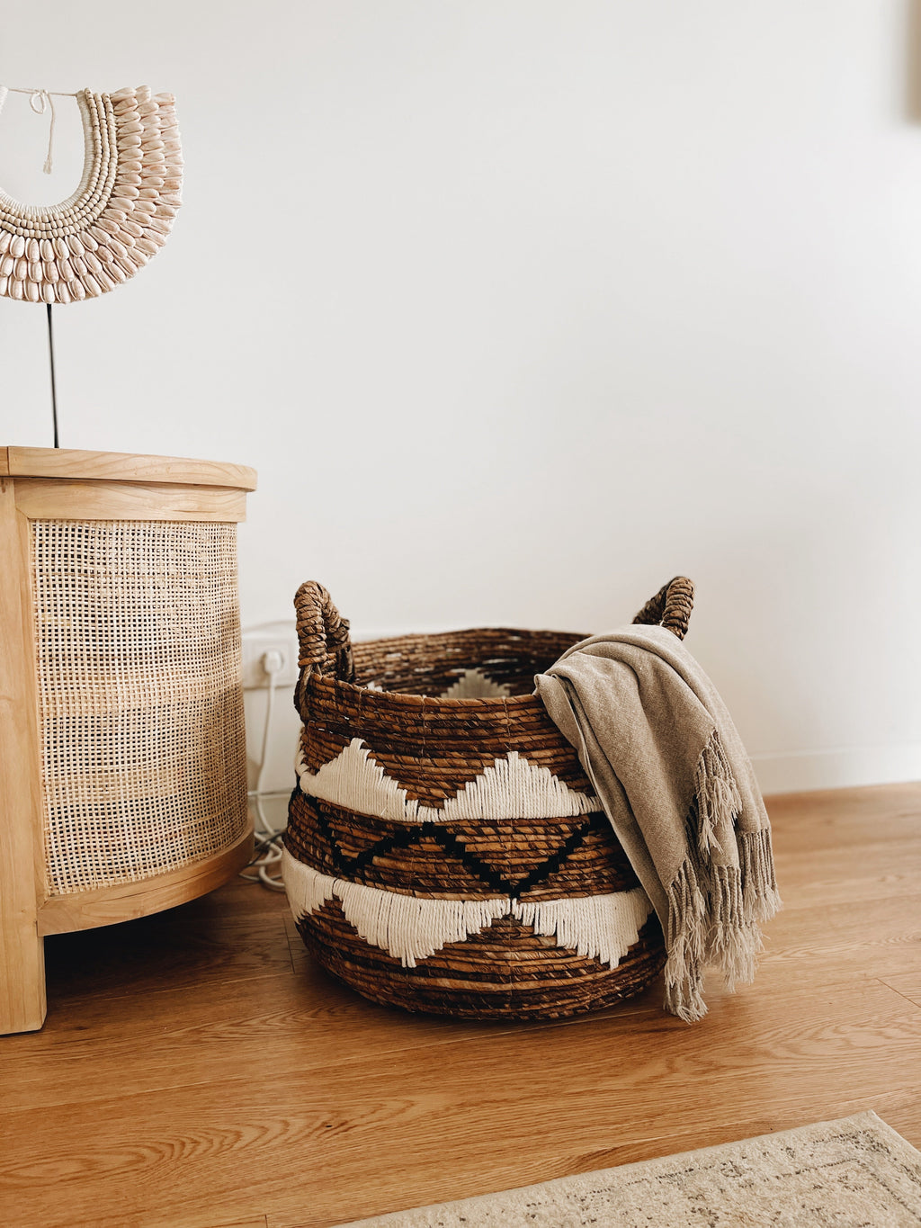 Lospalos Oval Basket