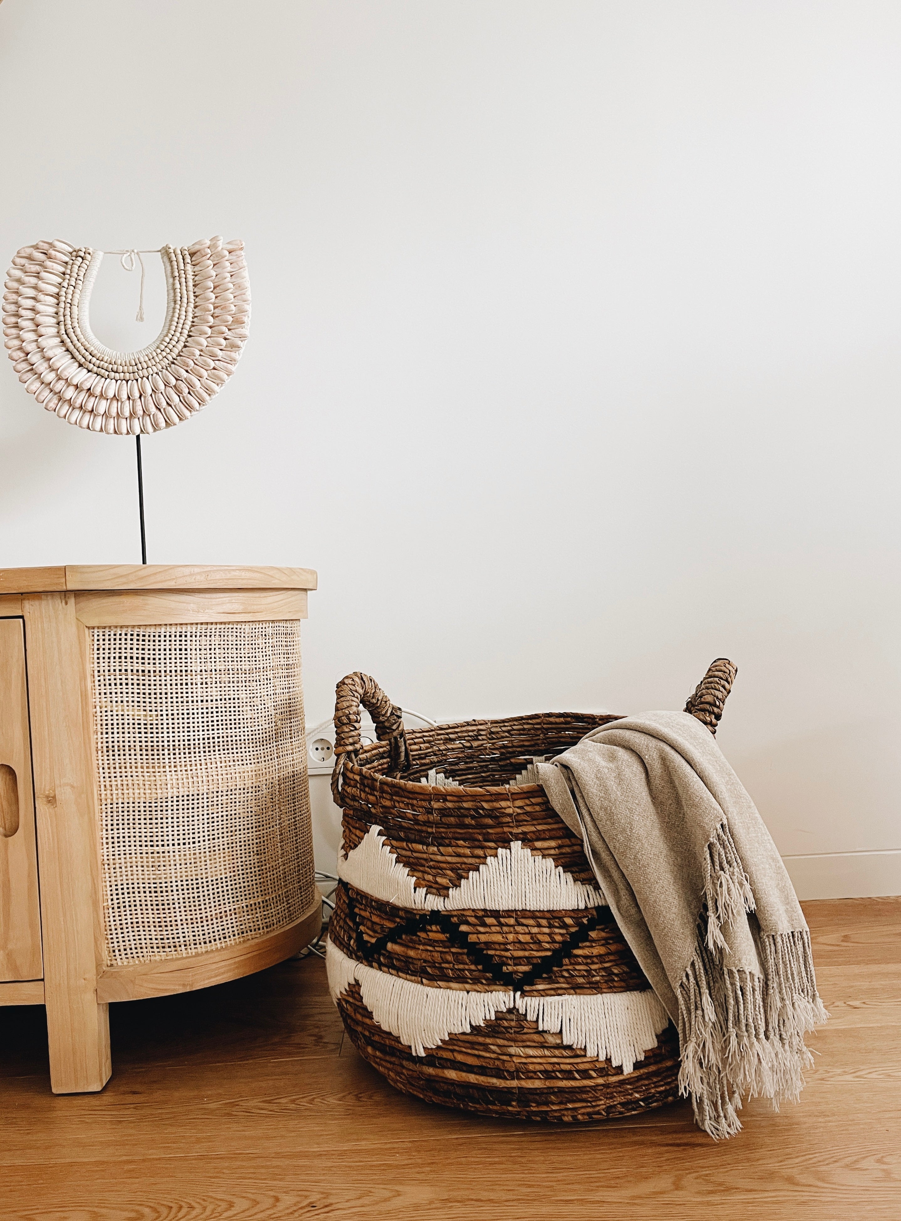 Lospalos Oval Basket