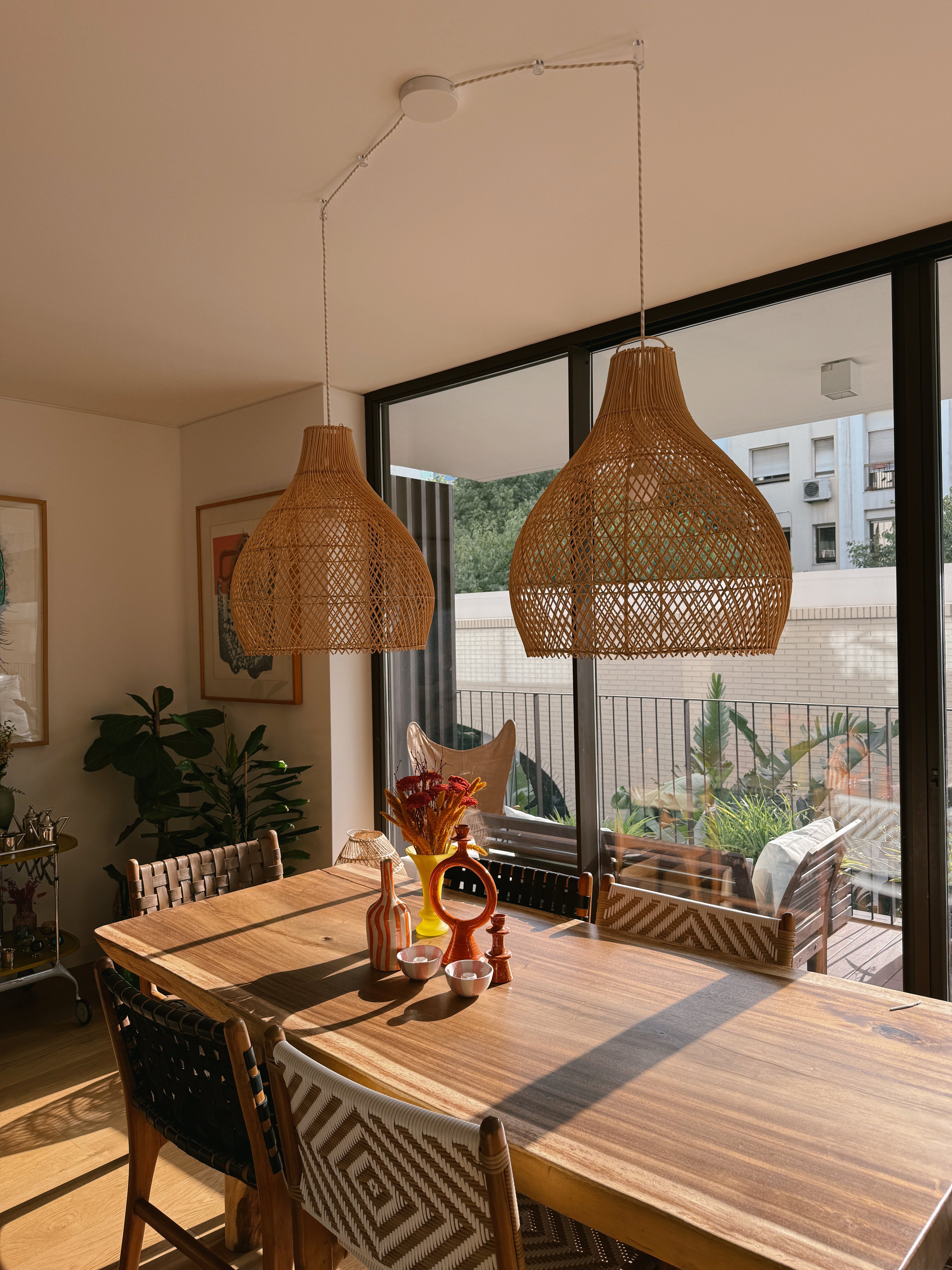 Abajur em Rattan Atambua