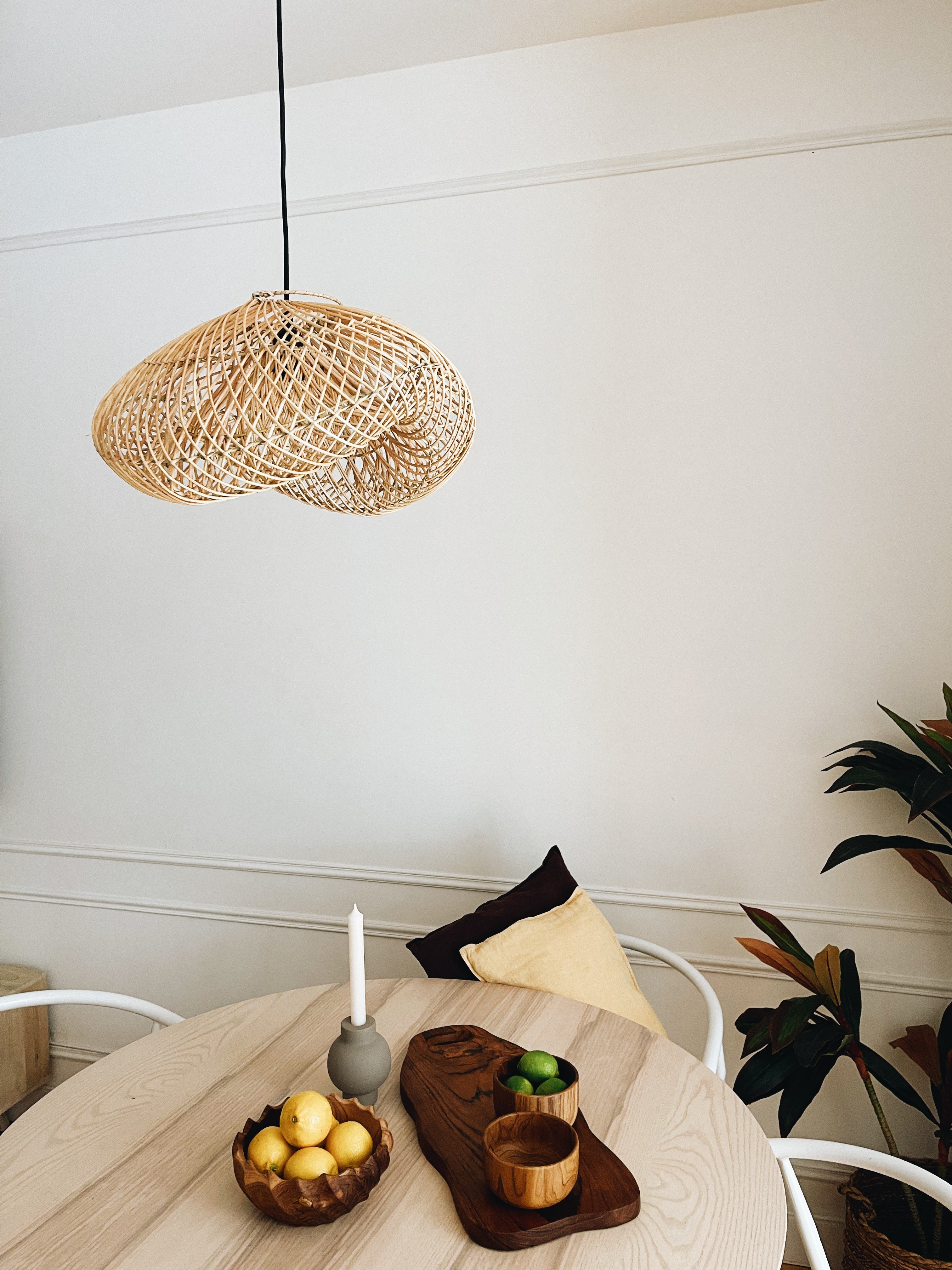 Abajur em Rattan Tutuala