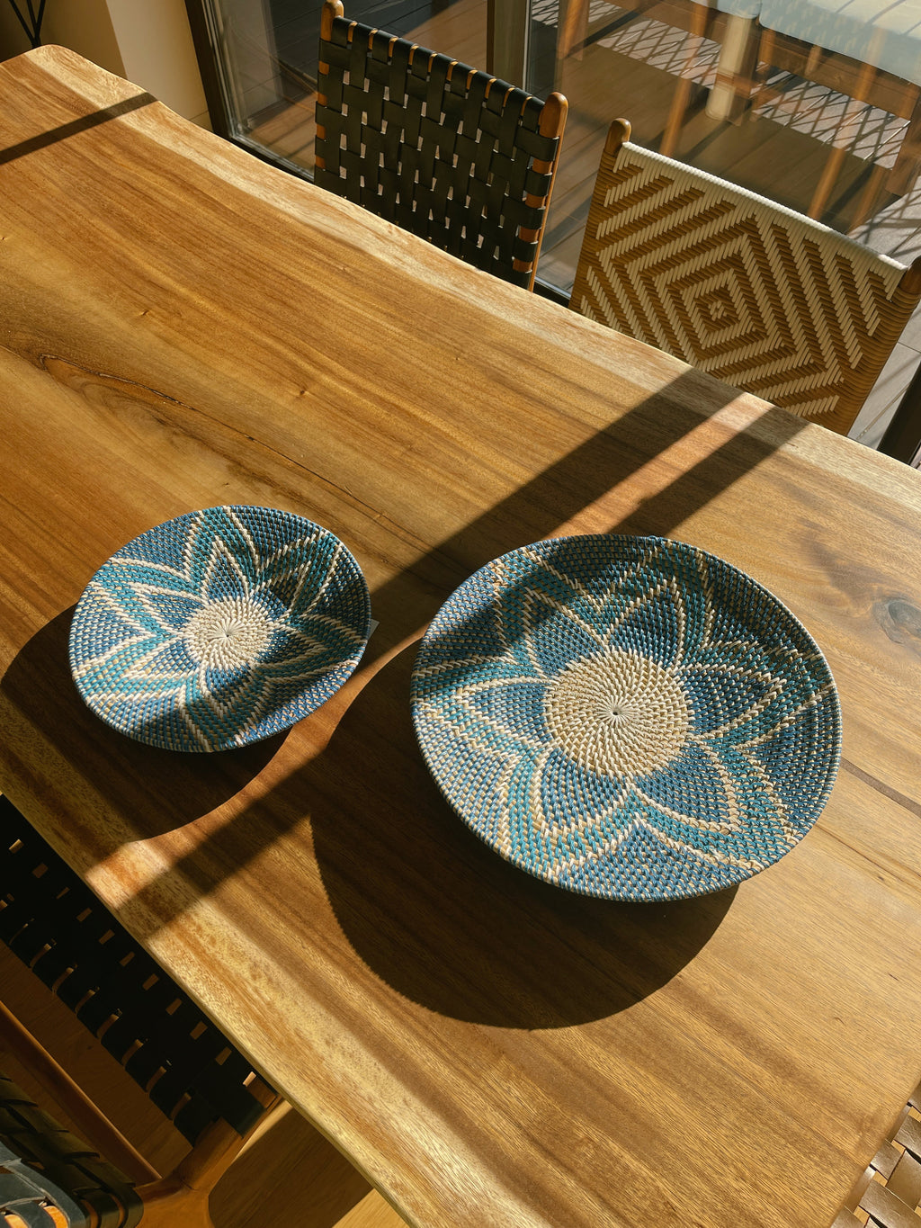 Prato de Parede Lombok Azul