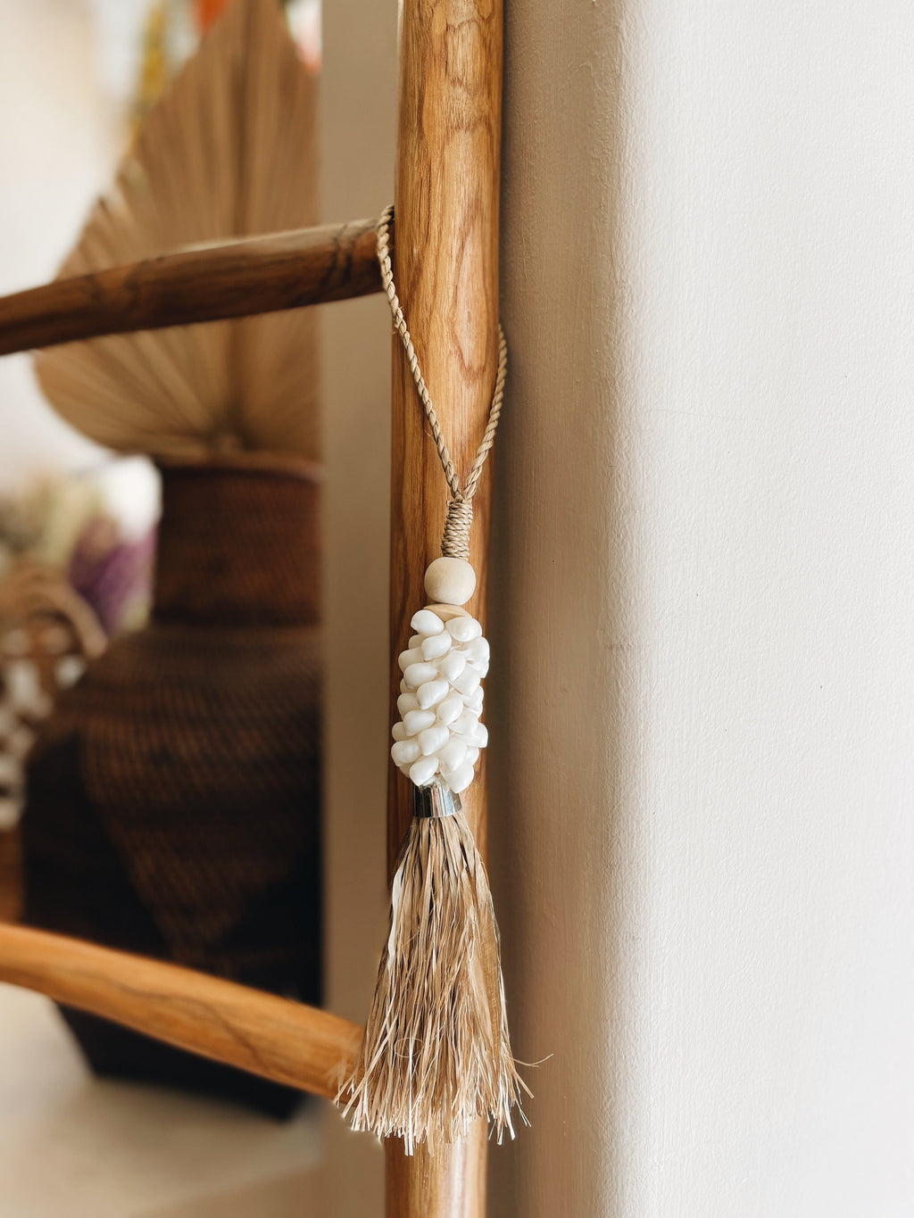 Zin Raffia Decorative Accessory