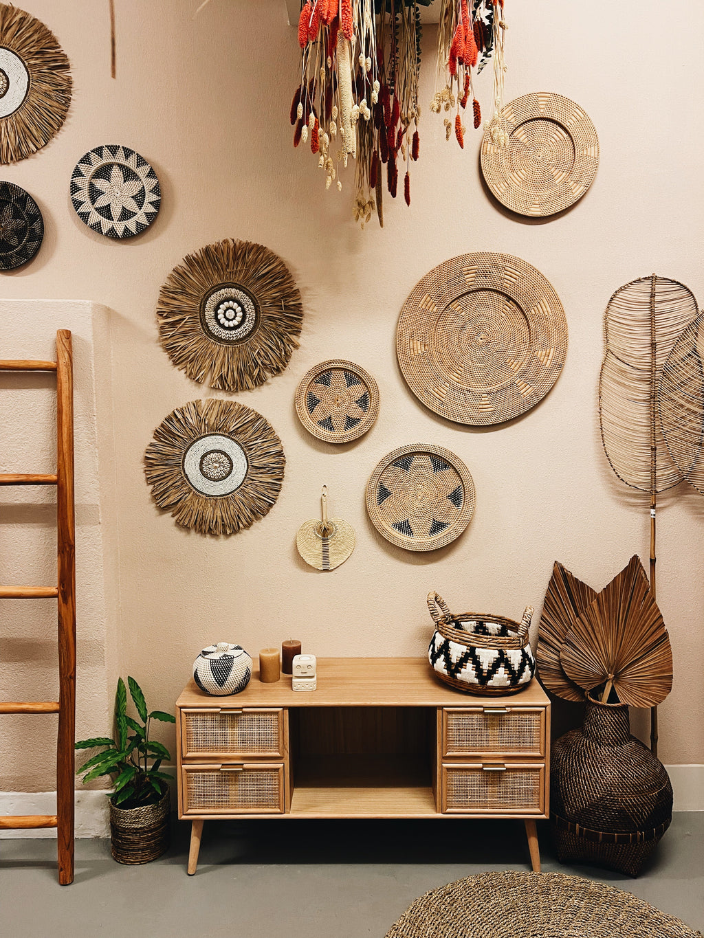 Lombok Natural Wall Plate