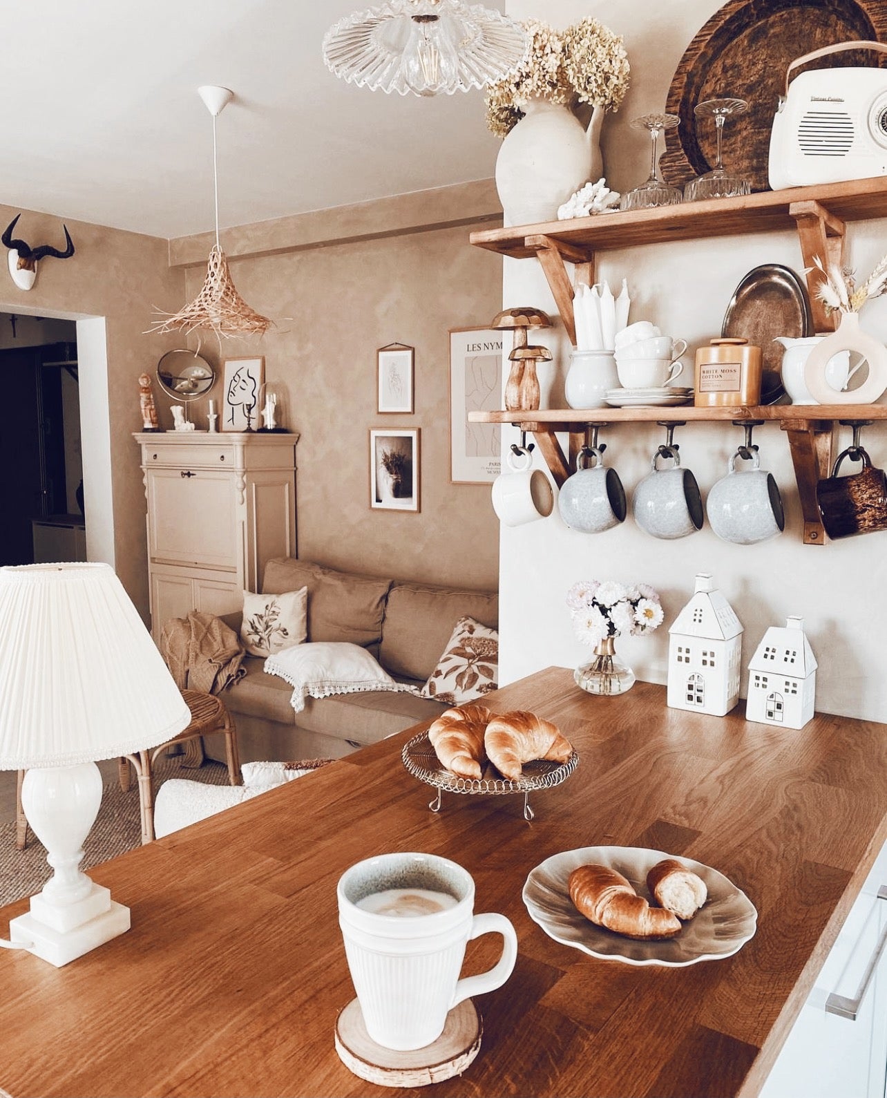 Abajur em Rattan Mangsit