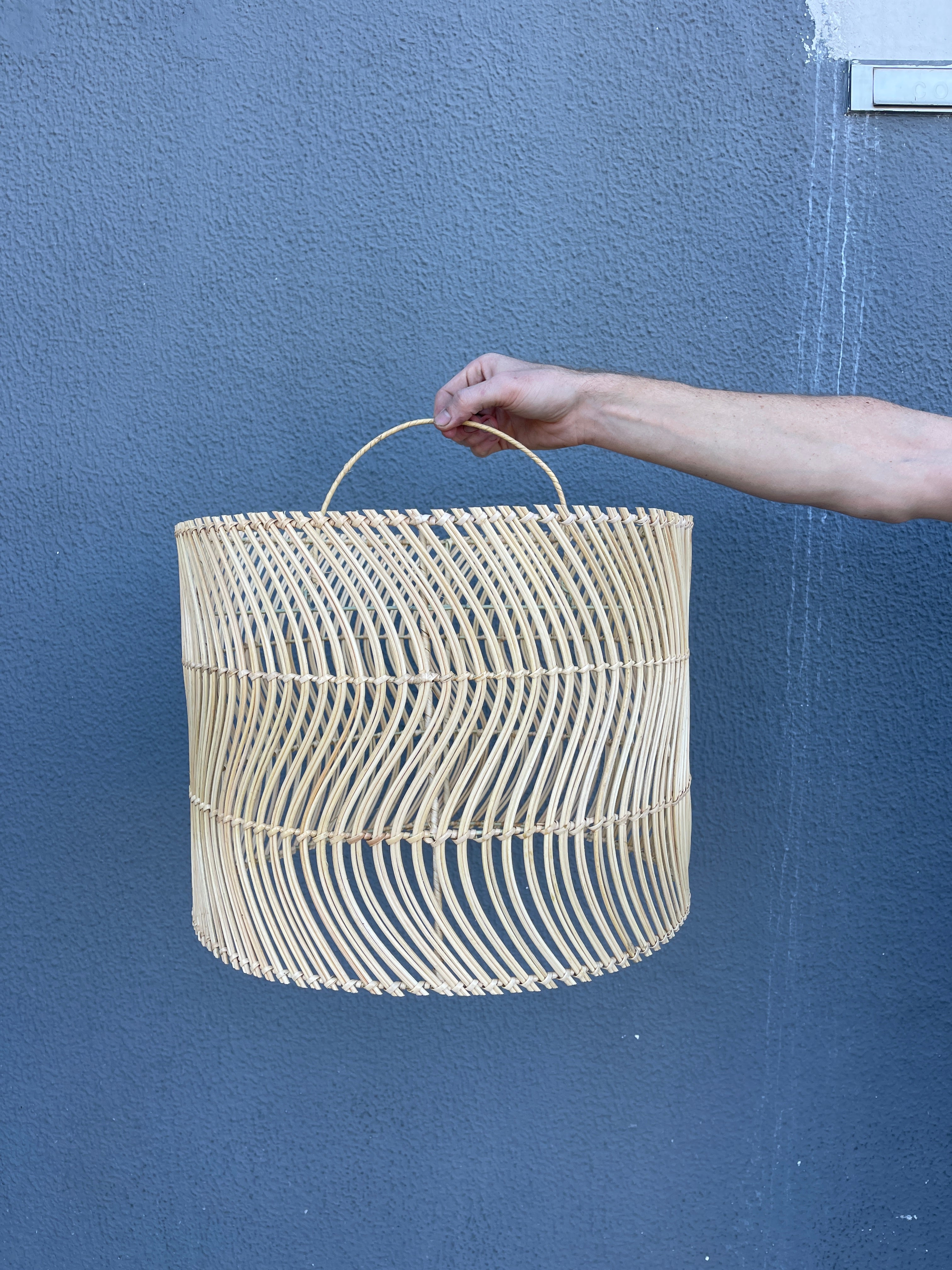 Abajur em Rattan Suai - Curva