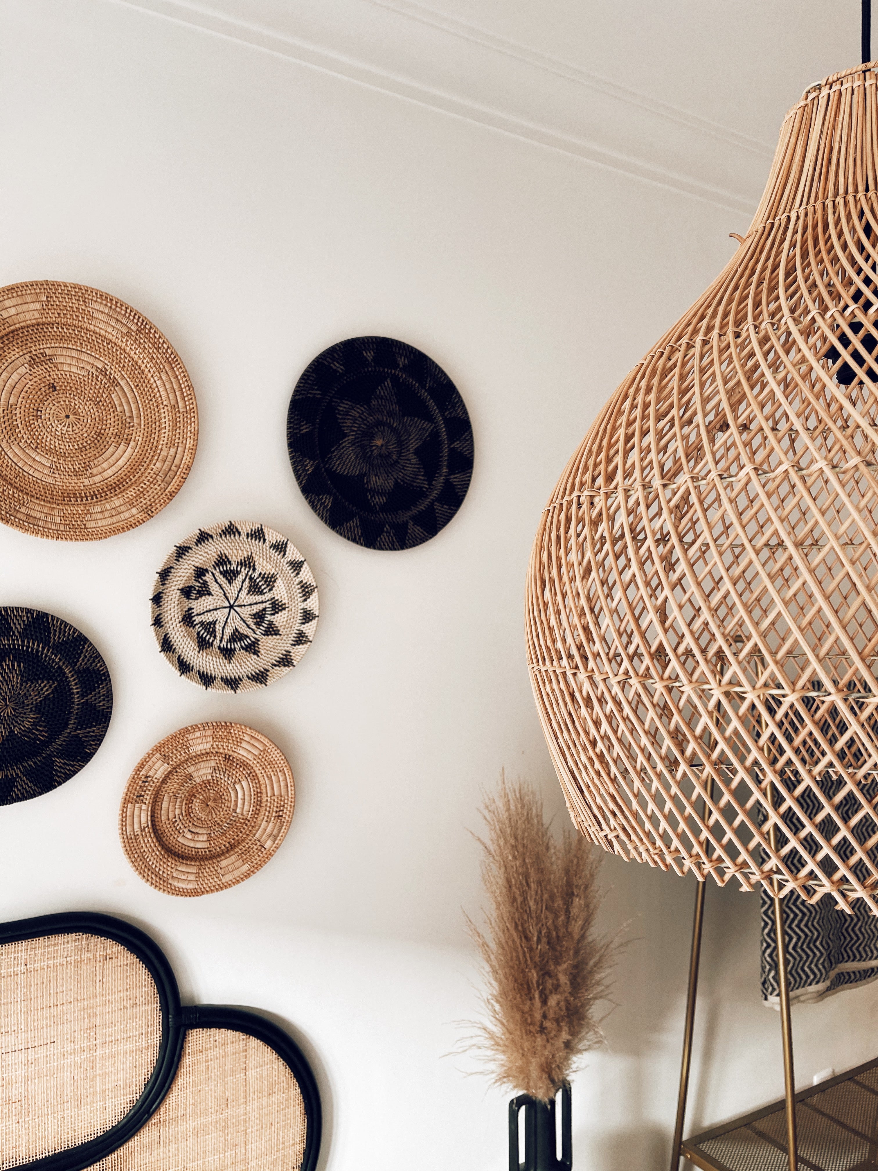 Abajur em Rattan Atambua