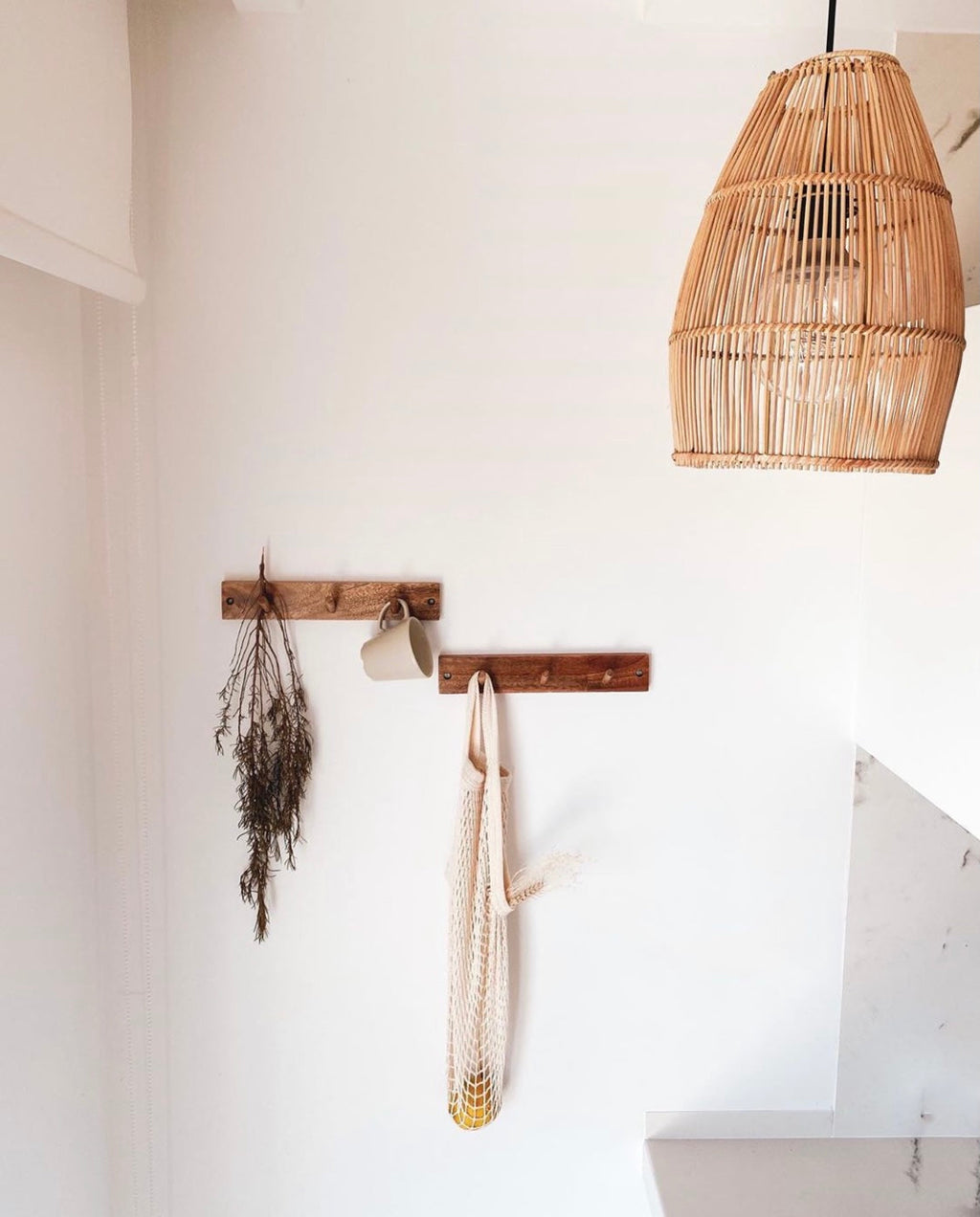 Abajur em Rattan Ayana