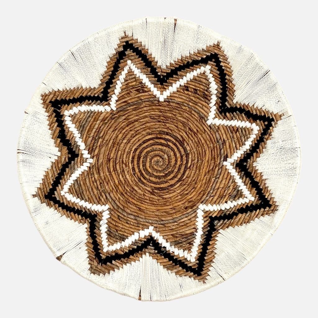 Pandawa White Pattern Wall Plate