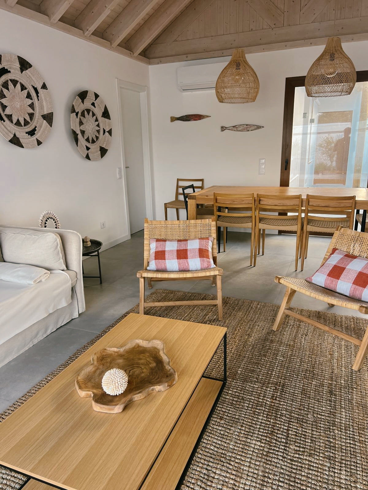 Abajur em Rattan Atambua