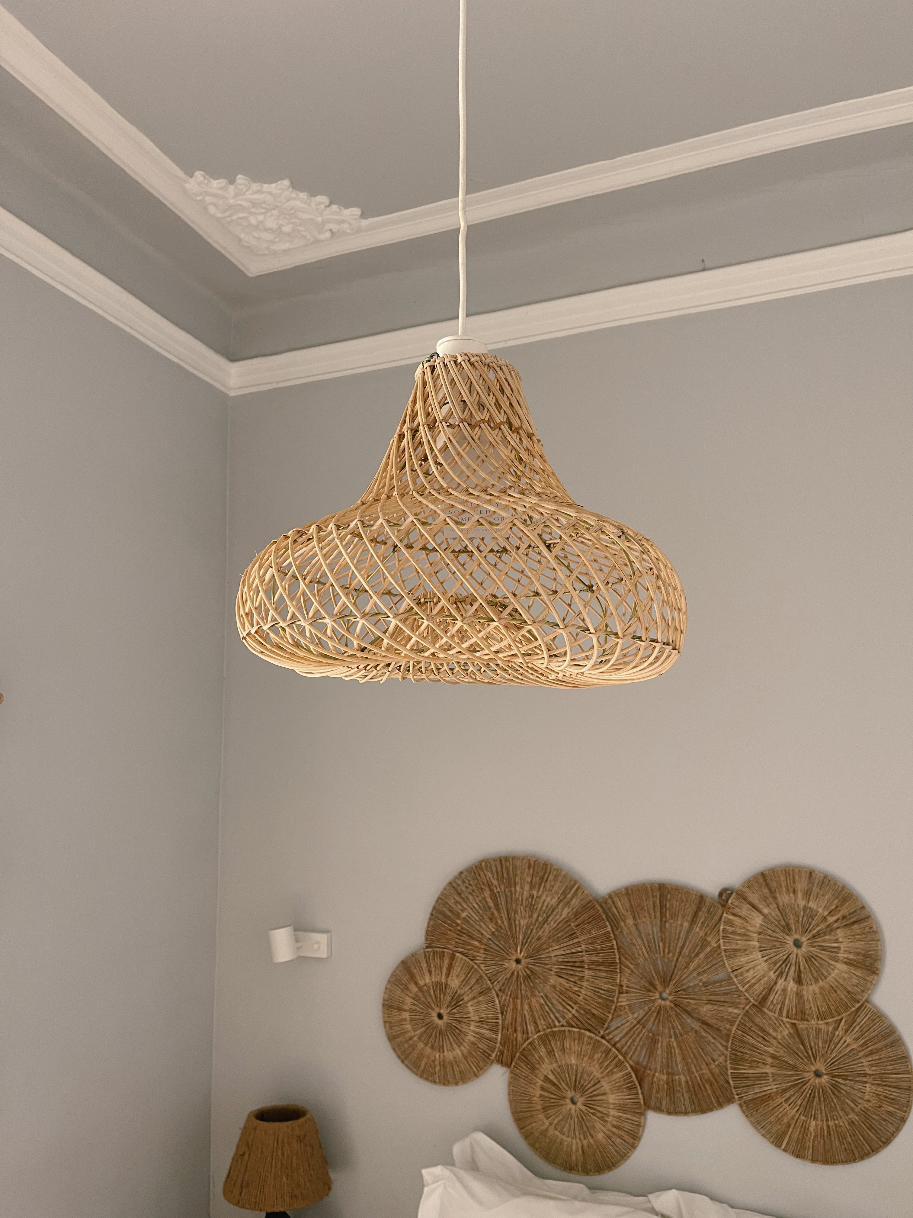 Abajur em Rattan Kara