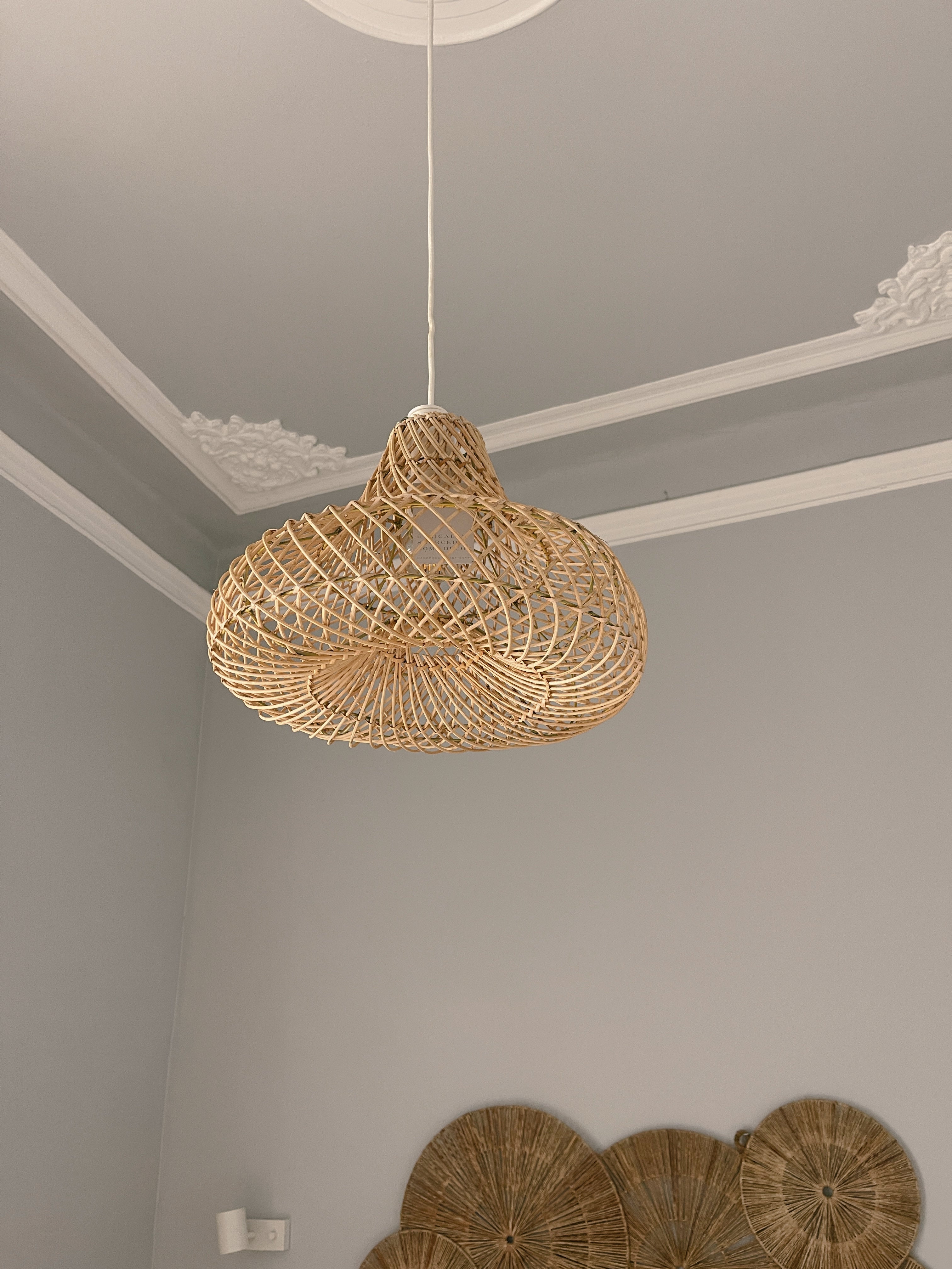 Abajur em Rattan Kara