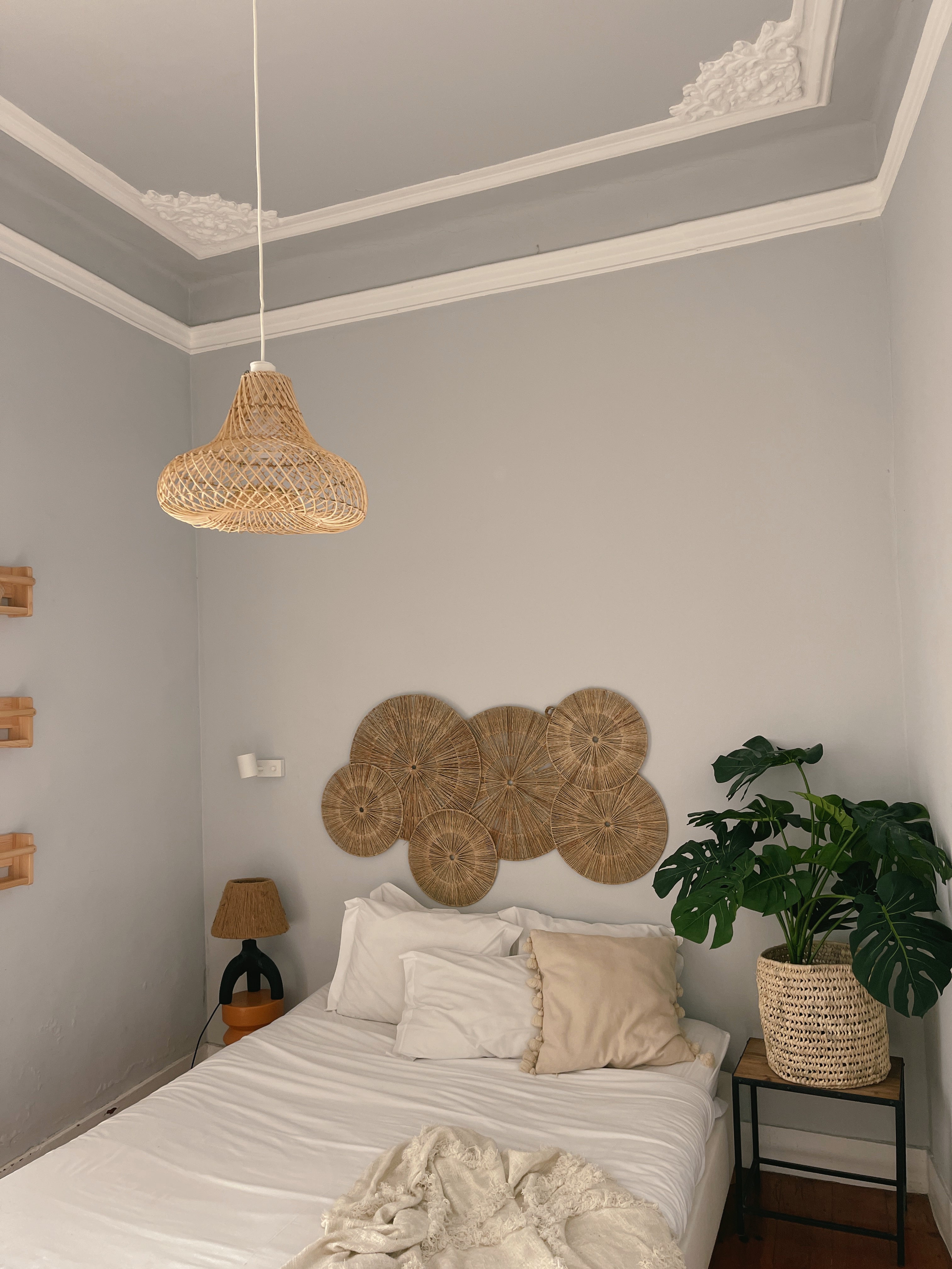 Abajur em Rattan Kara