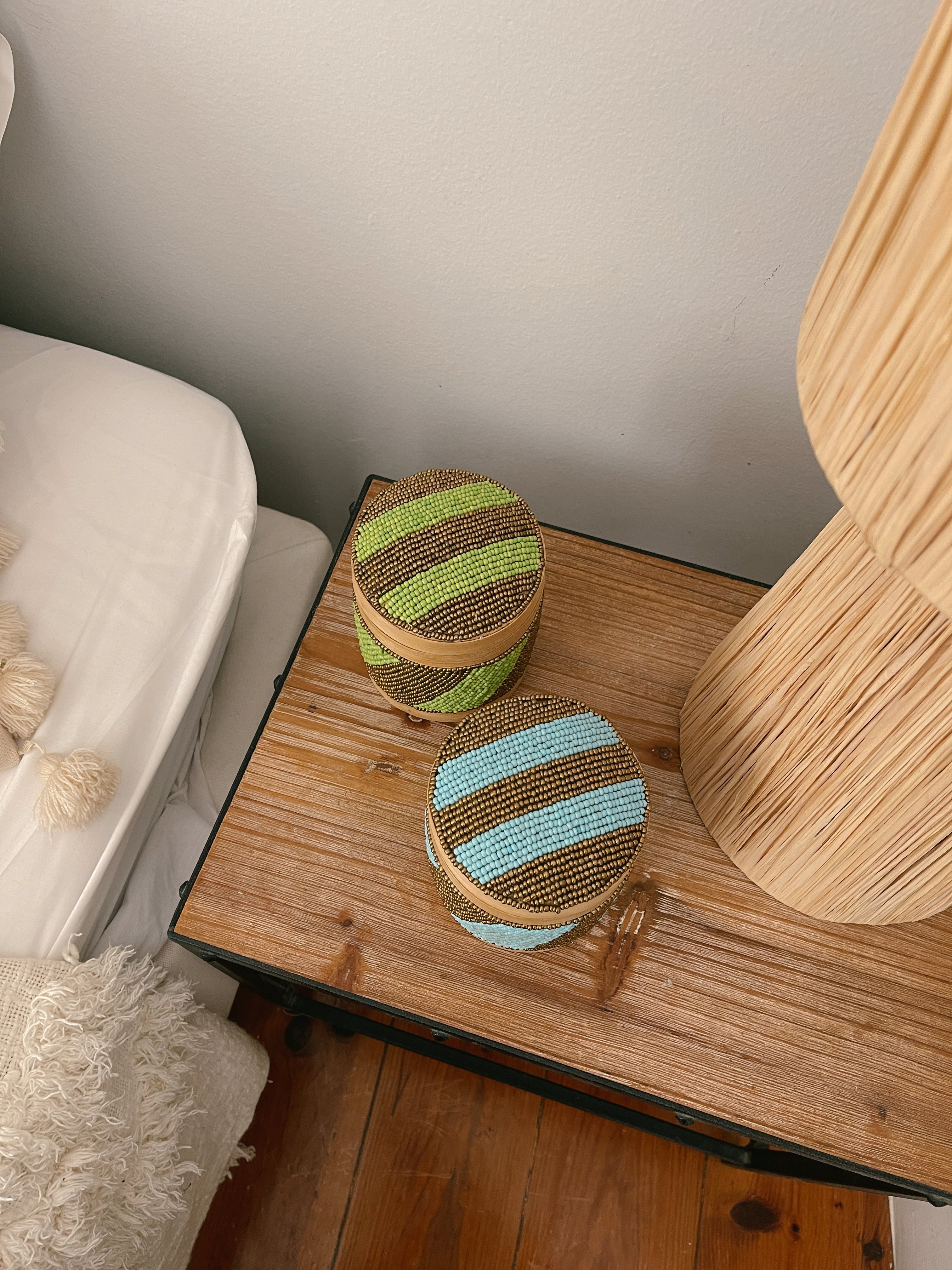 Caixa de Missangas Melasti - Verde e Dourada