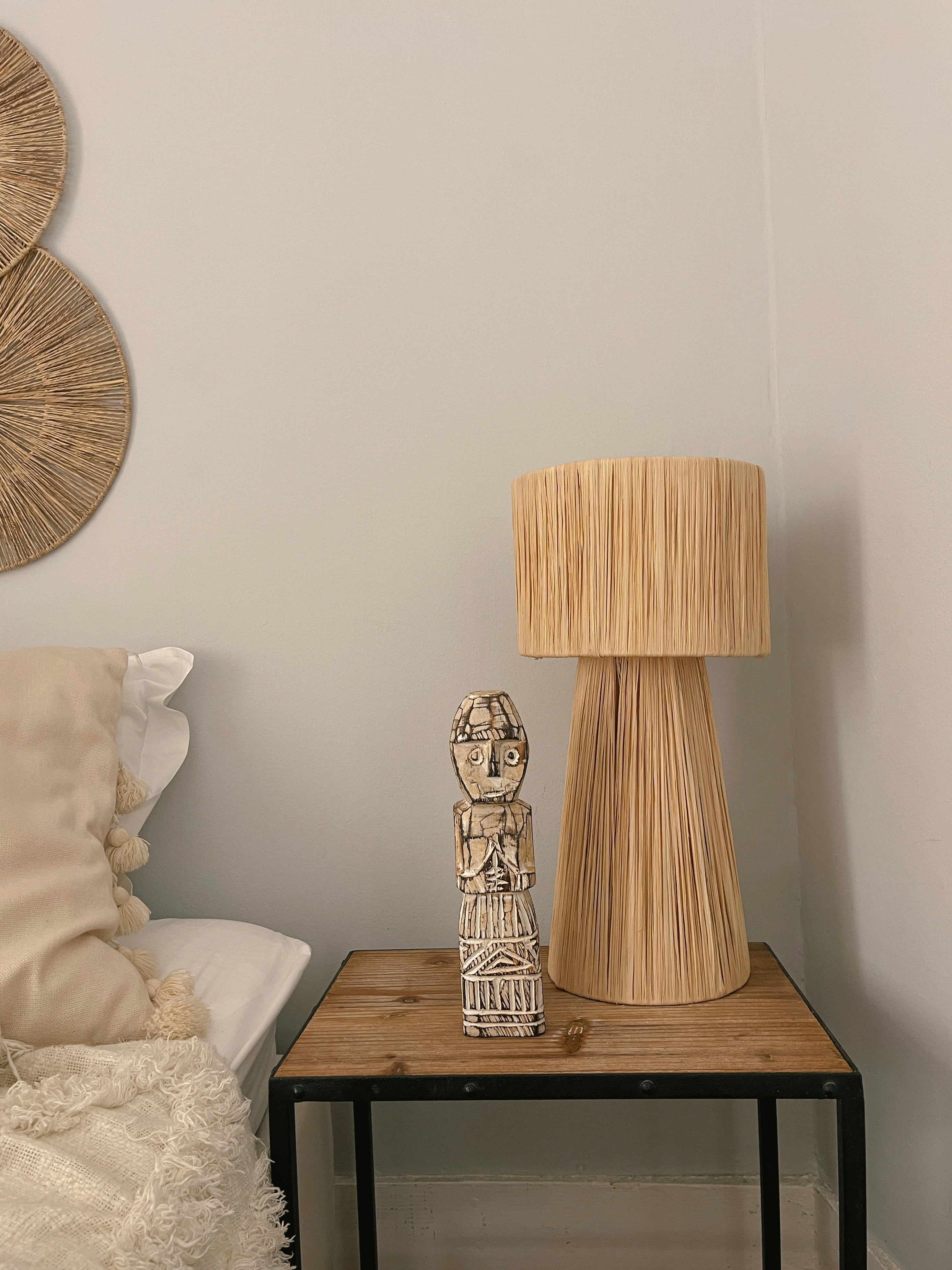 Estatueta de Madeira Baucau Tolu Timor