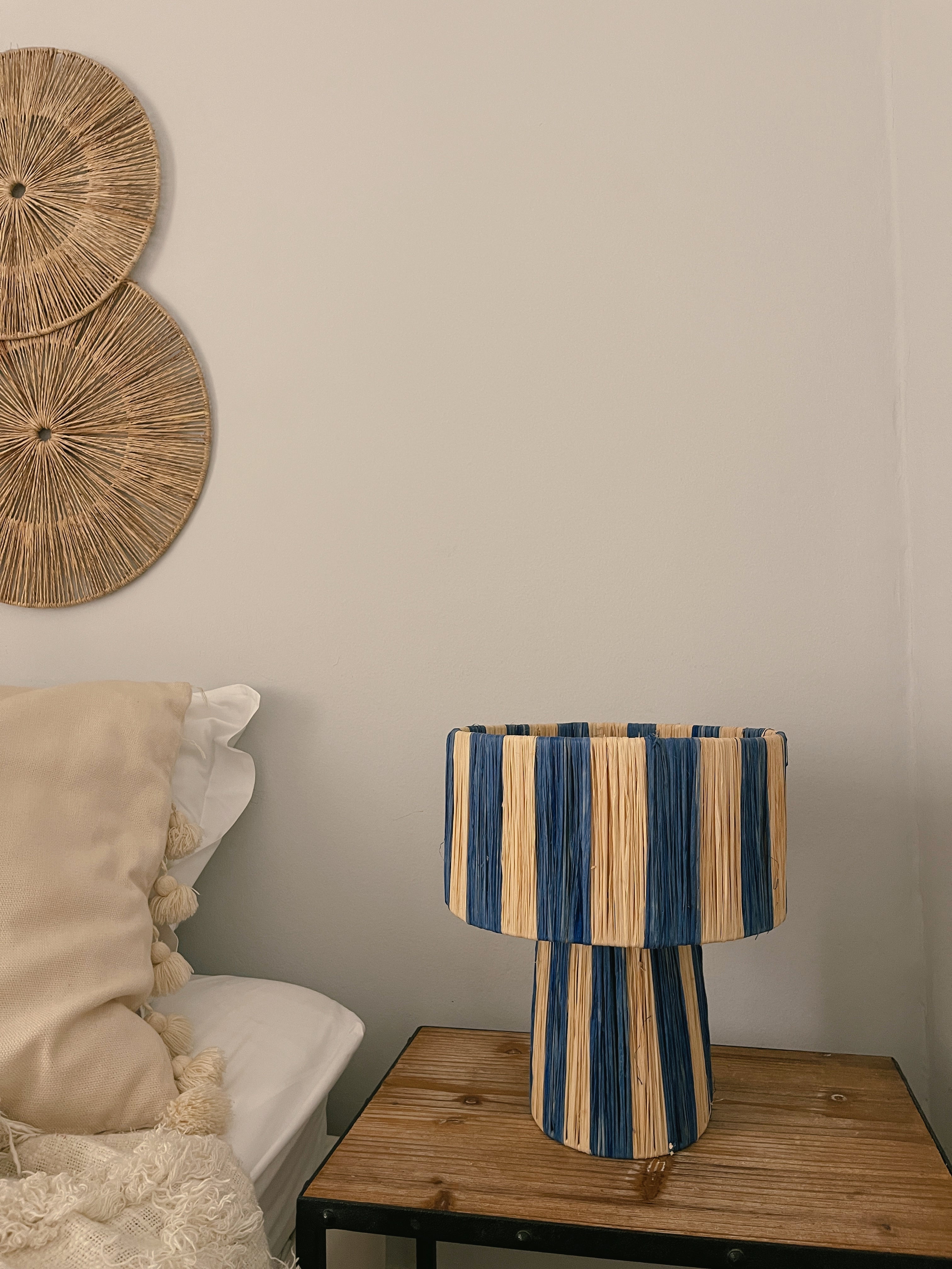 Candeeiro de Mesa Balibo Azul