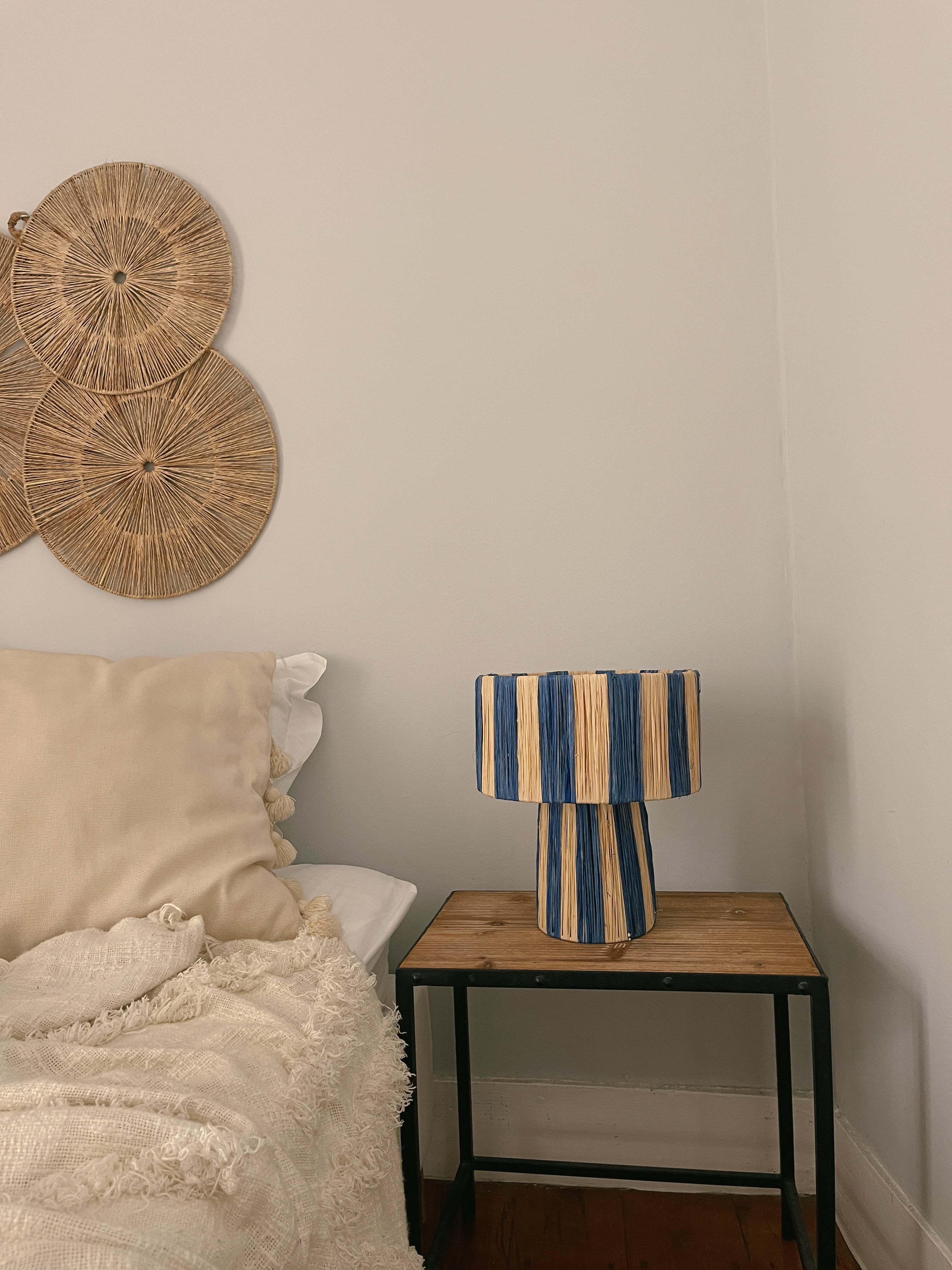 Candeeiro de Mesa Balibo Azul