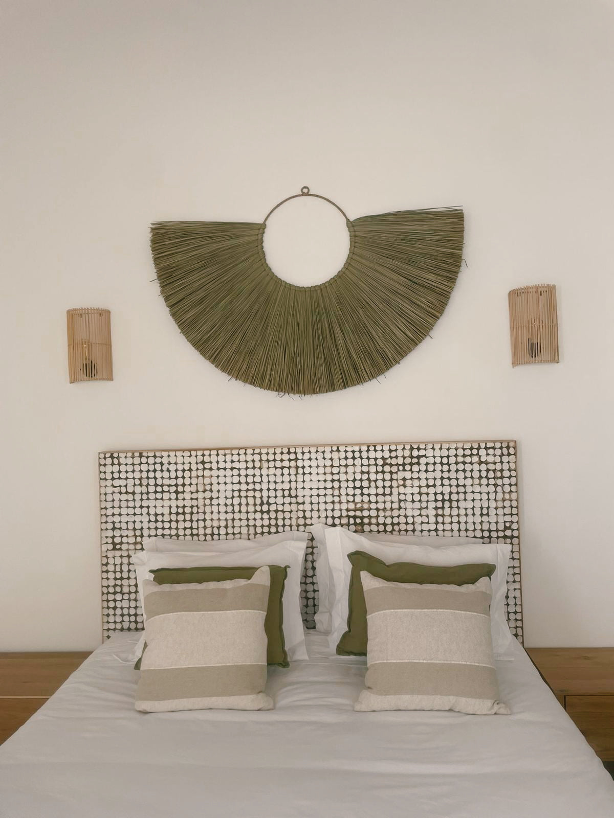 Aplique de Parede em Rattan Mehara