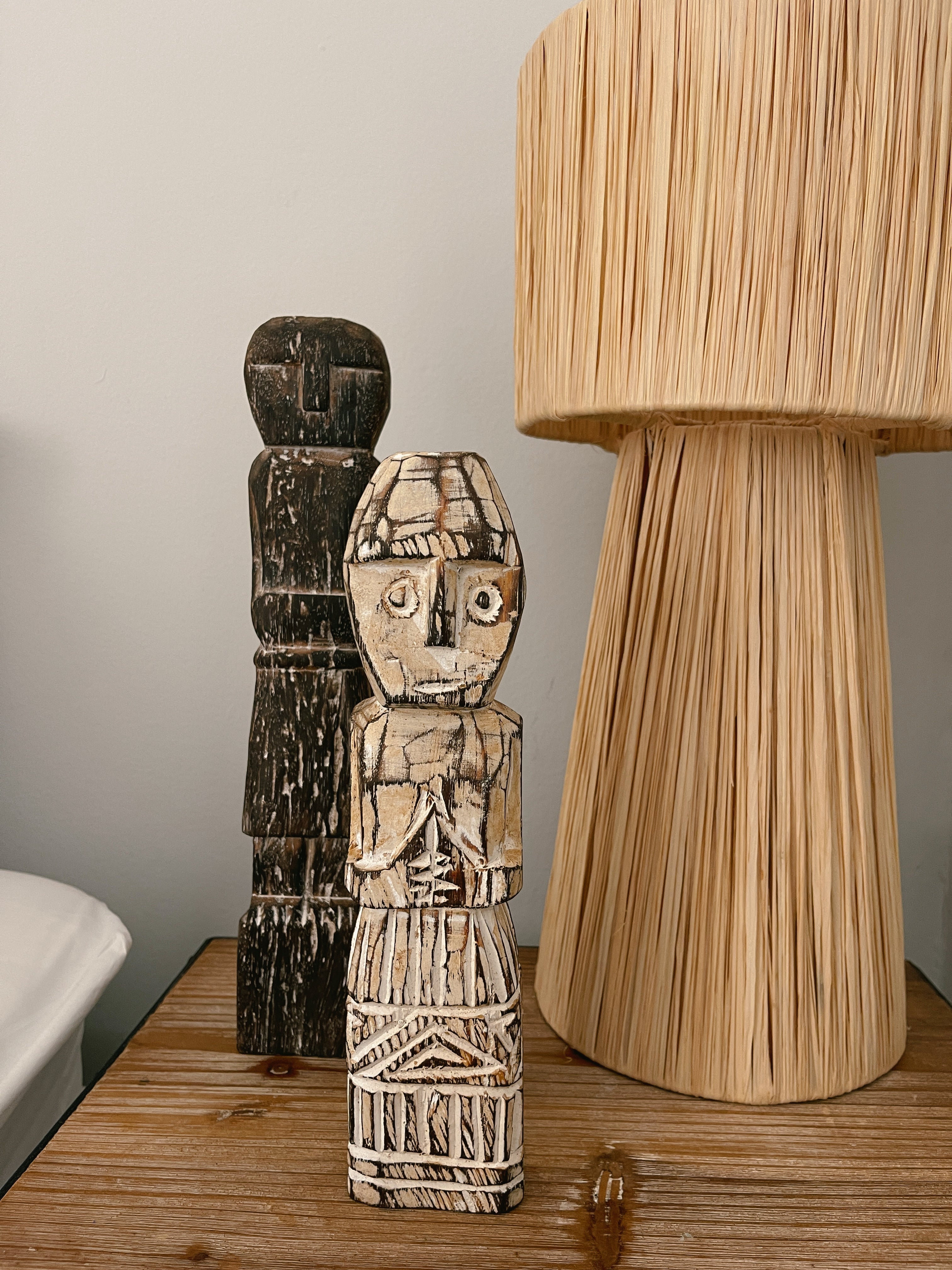 Estatueta de Madeira Baucau Tolu Timor