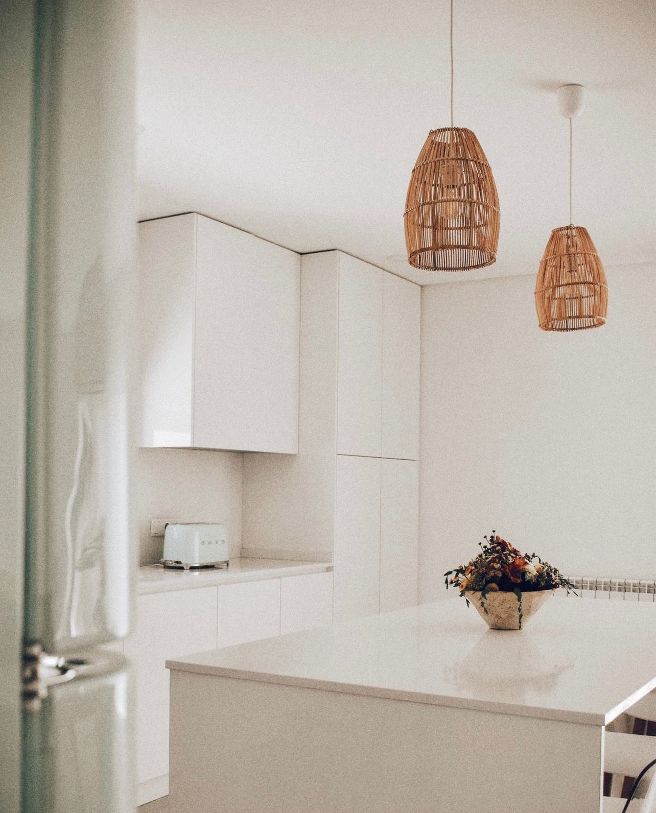 Abajur em Rattan Ayana